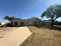 Building Photo - 2826 S 39th St