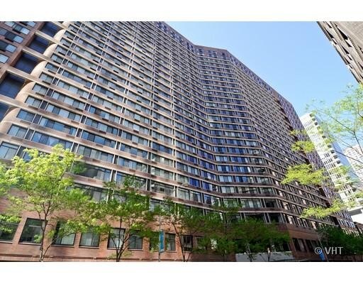 Building - 211 E Ohio St