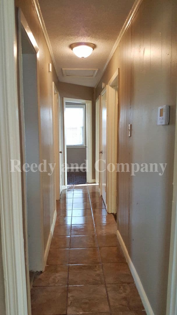 Building Photo - 3334 Fostoria Rd