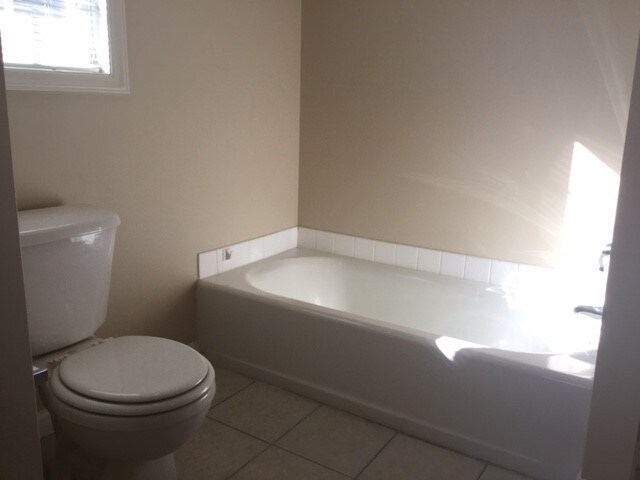 Building Photo - 149 Charlotte Ct