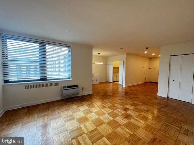 Building Photo - 2601 Pennsylvania Ave
