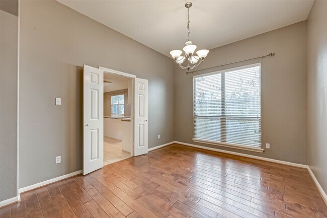 Building Photo - 987 Arbor Crossing