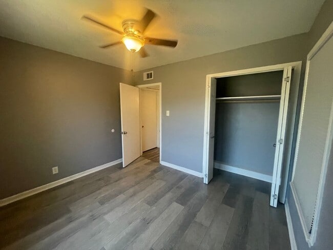 Building Photo - Woodlawn Estate – Updated 3 Bedroom Home f...