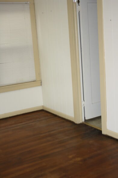 Building Photo - 2513 20th St