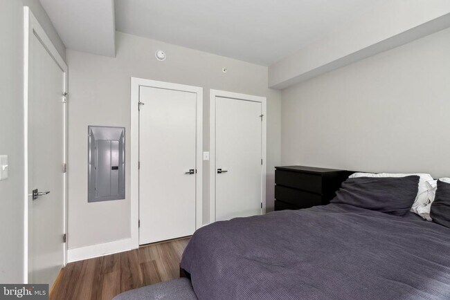 Building Photo - 1311 13th St NW