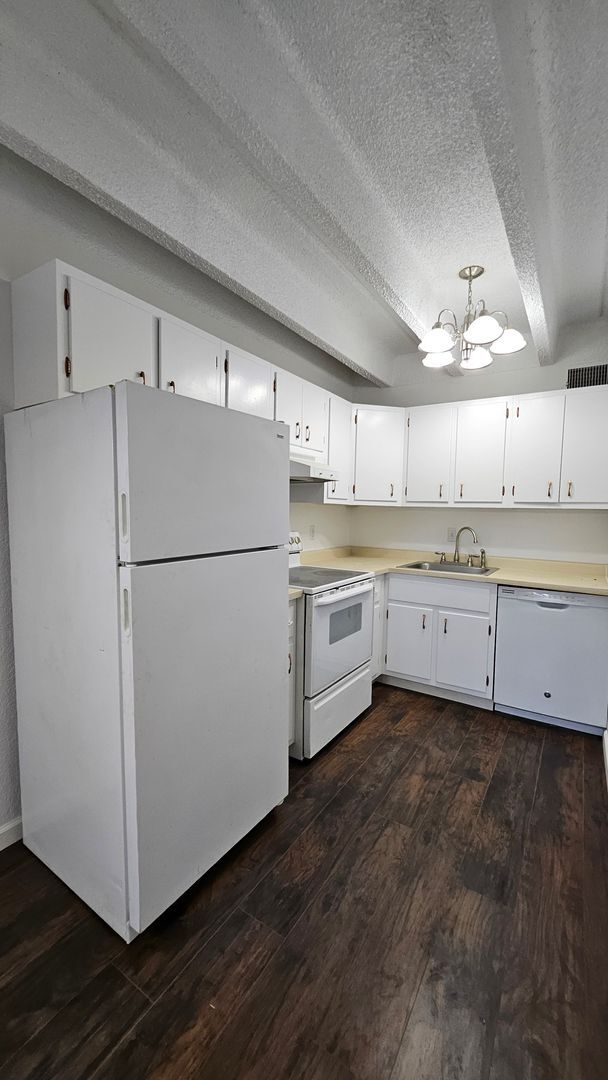 Building Photo - 1 bed 1 bath
