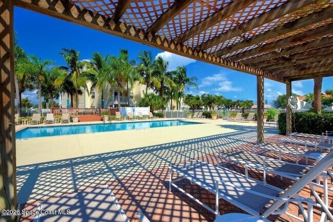 Building Photo - 1801 Island Club Dr