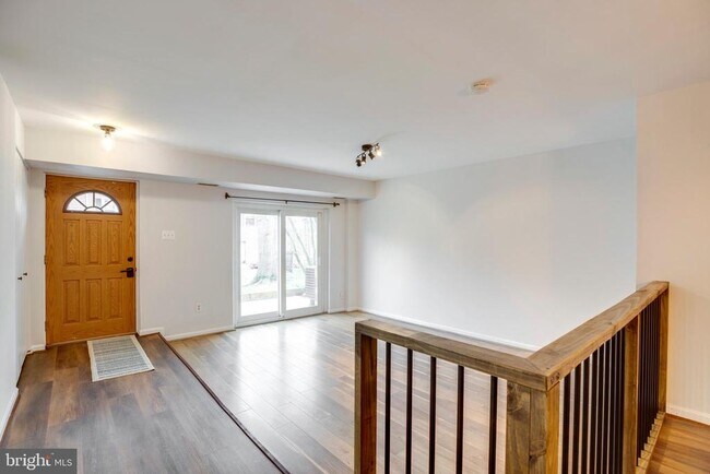 Building Photo - 6421 Birch Leaf Ct