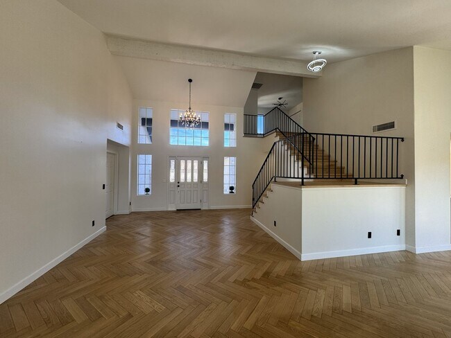 Building Photo - BEAUTIFUL 3 BEDROOM 3 BATH CORNER LOT WITH POOL AND LARGE BACKYARD NORTH SCOTTSDALE