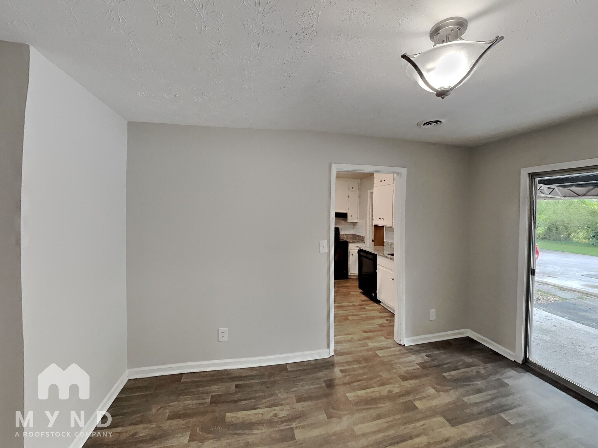 Building Photo - 225 Baker St