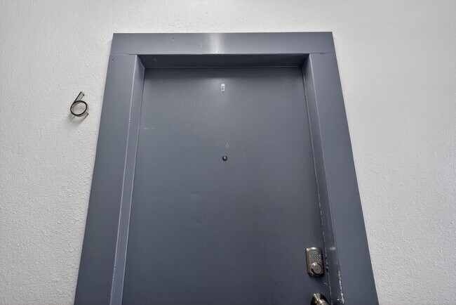 Interior Photo - 2212 Myrtle Avenue