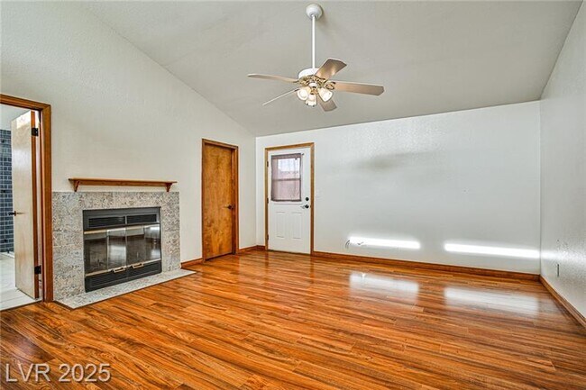 Building Photo - 6315 N Park St