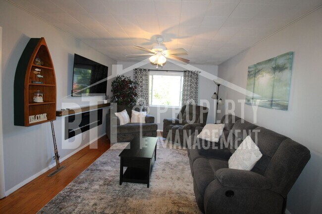 Building Photo - Fully Furnished Cape Fair Home Near Table Rock Lake