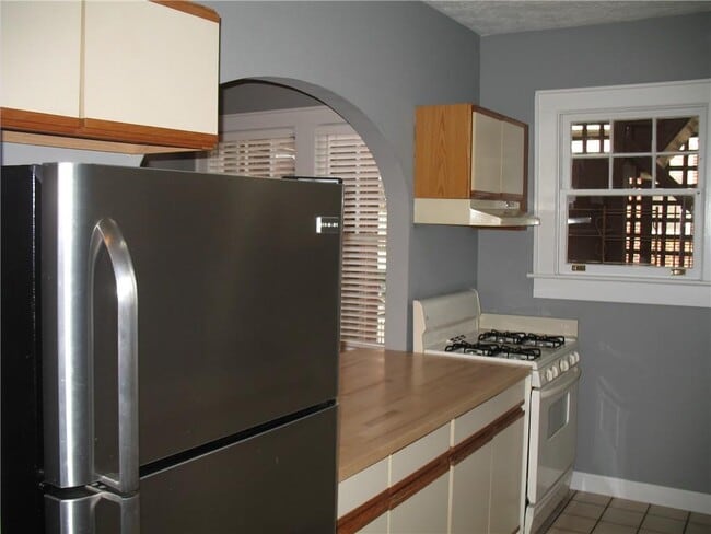 Building Photo - 789 Frederica St NE