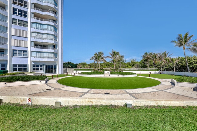 Building Photo - 5200 N Ocean Dr