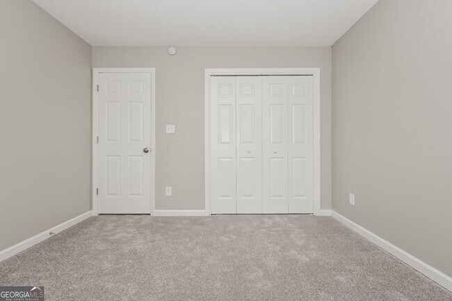Building Photo - 3138 Ashbury Ln
