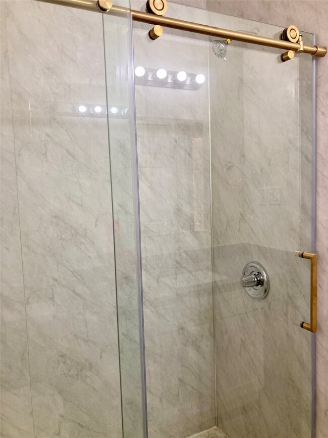 Building Photo - 10124 Homestead Rd