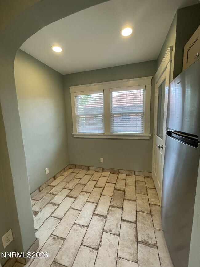 Building Photo - 125 Malone Ln