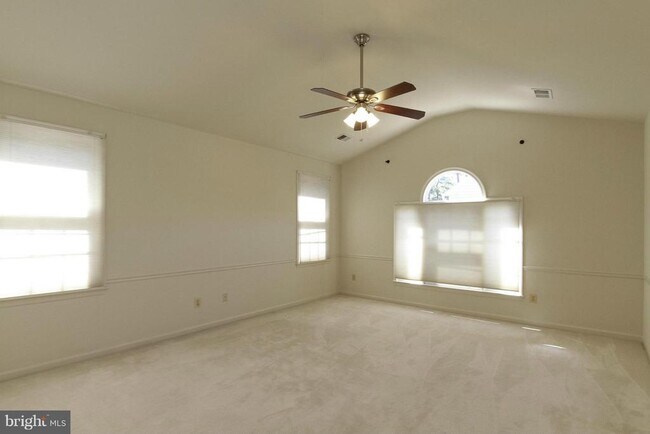 Building Photo - 4269 Exeter Dr