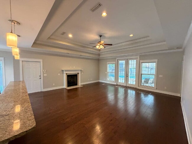 Building Photo - Available now FOR RENT in Dothan, AL!!