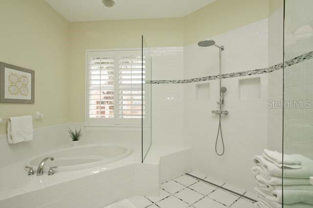 Building Photo - 5534 46th Ct W