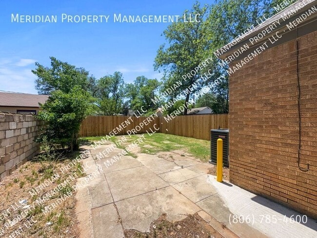 Building Photo - 2005 16th St