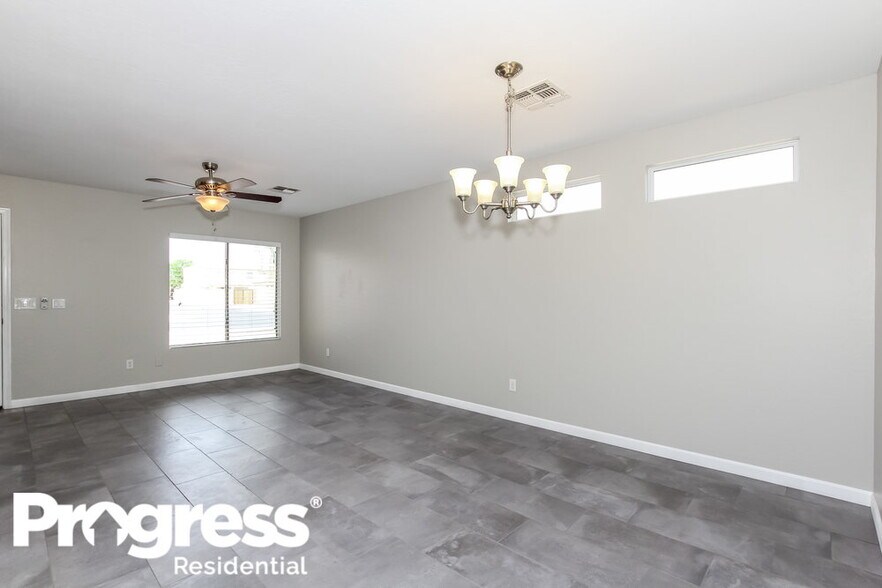 Building Photo - 12417 W Larkspur Rd