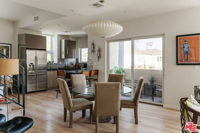 Building Photo - 6072 Pickford St