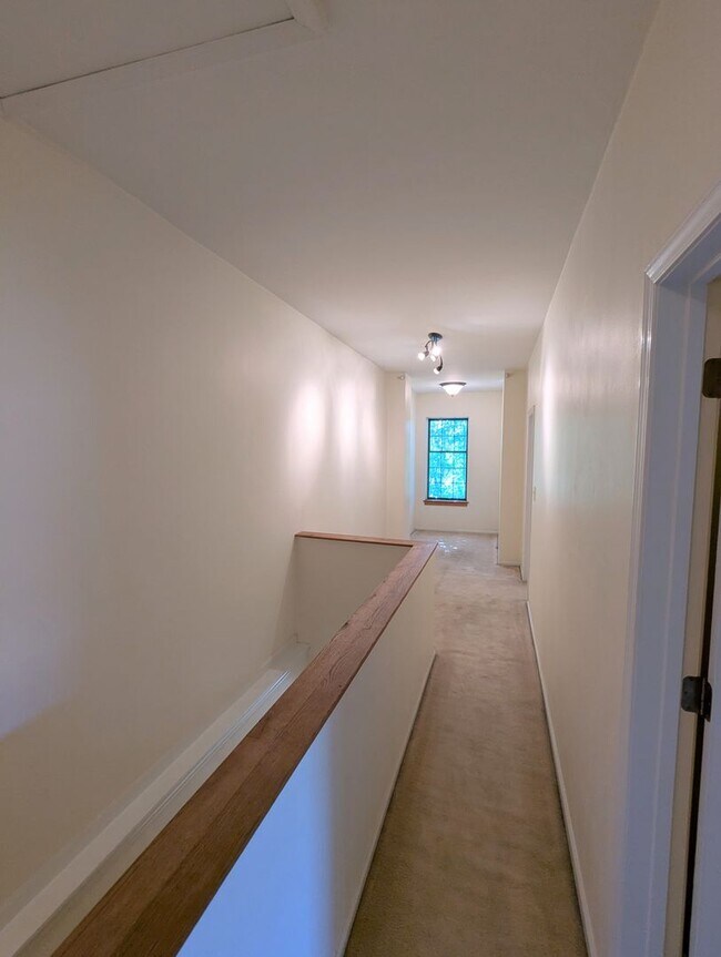 Building Photo - 312 Denniston St