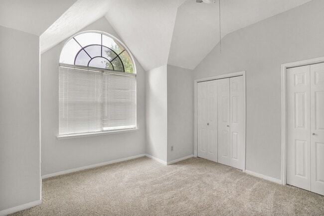 Building Photo - 4918 Maple Brook Ln