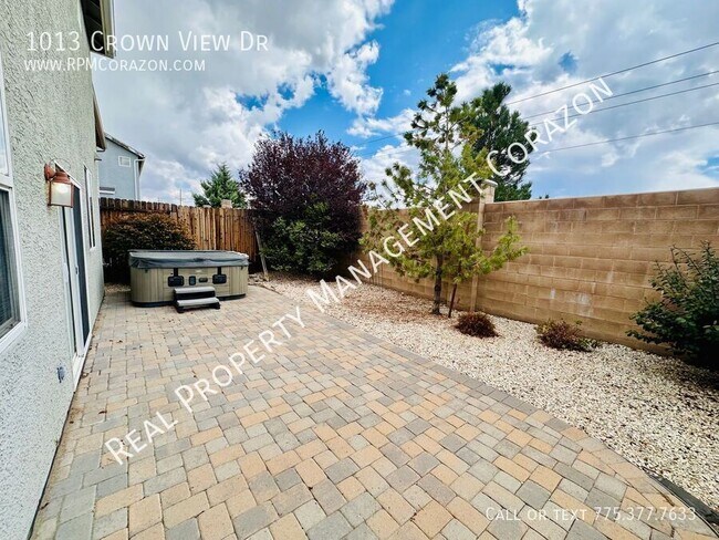 Building Photo - 1013 Crown View Dr