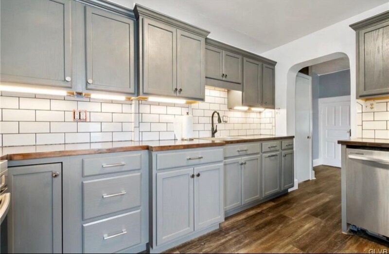 Building Photo - 256 Lehigh Ave