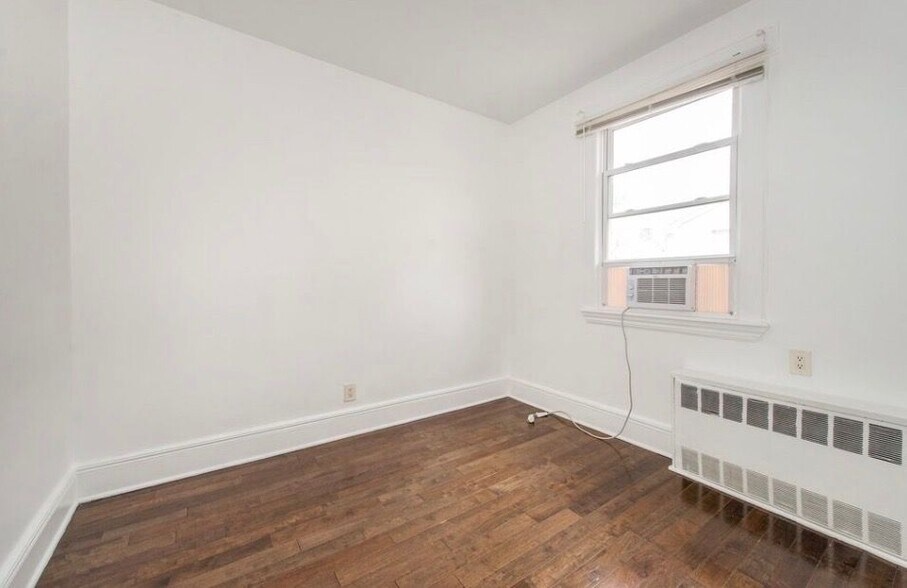Building Photo - 210 Wilkinson Ave