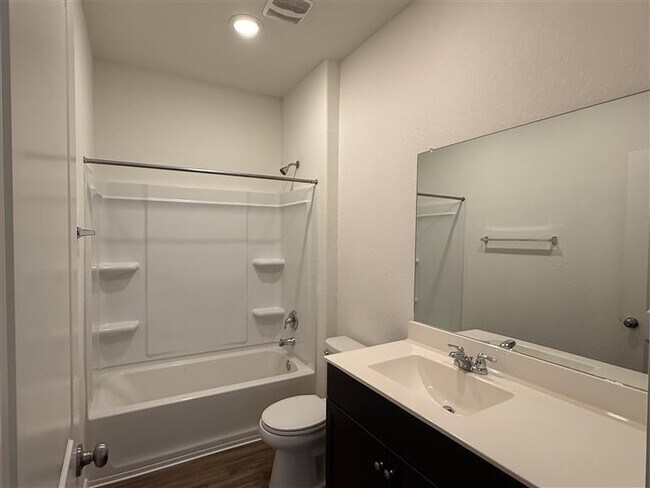 Building Photo - 904 Big Rocky Bend