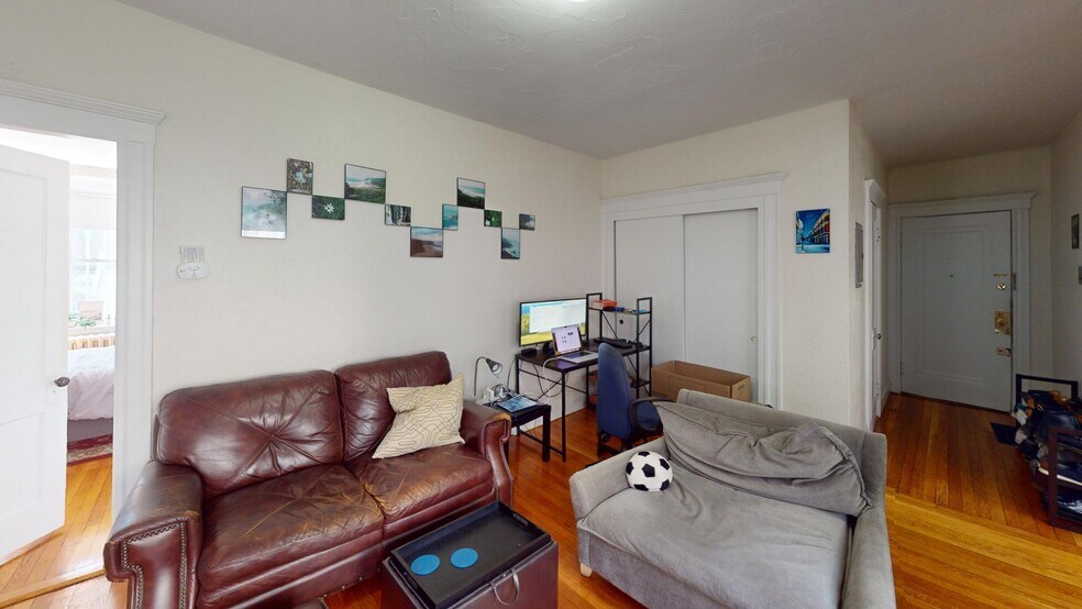 Building Photo - 1163 Boylston St