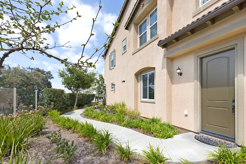 Building Photo - 43148 Avenida Cielo