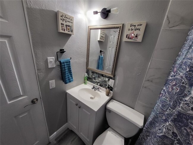 Building Photo - 5624 Lime Way