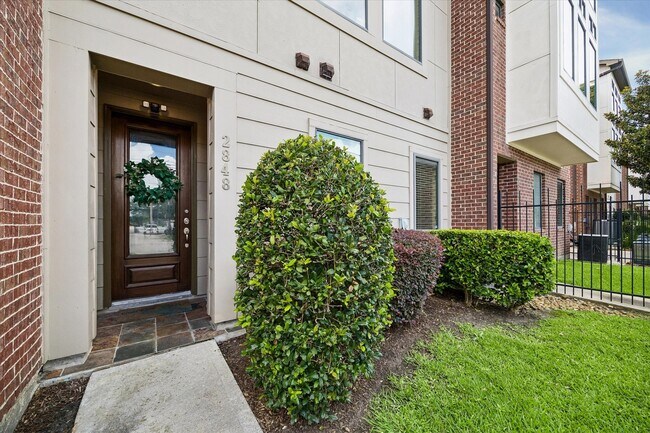 Building Photo - 2848 Leeland St