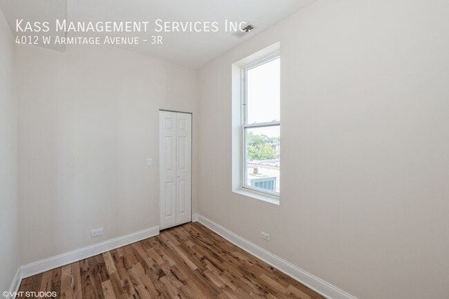 Building Photo - 4012 W Armitage Ave