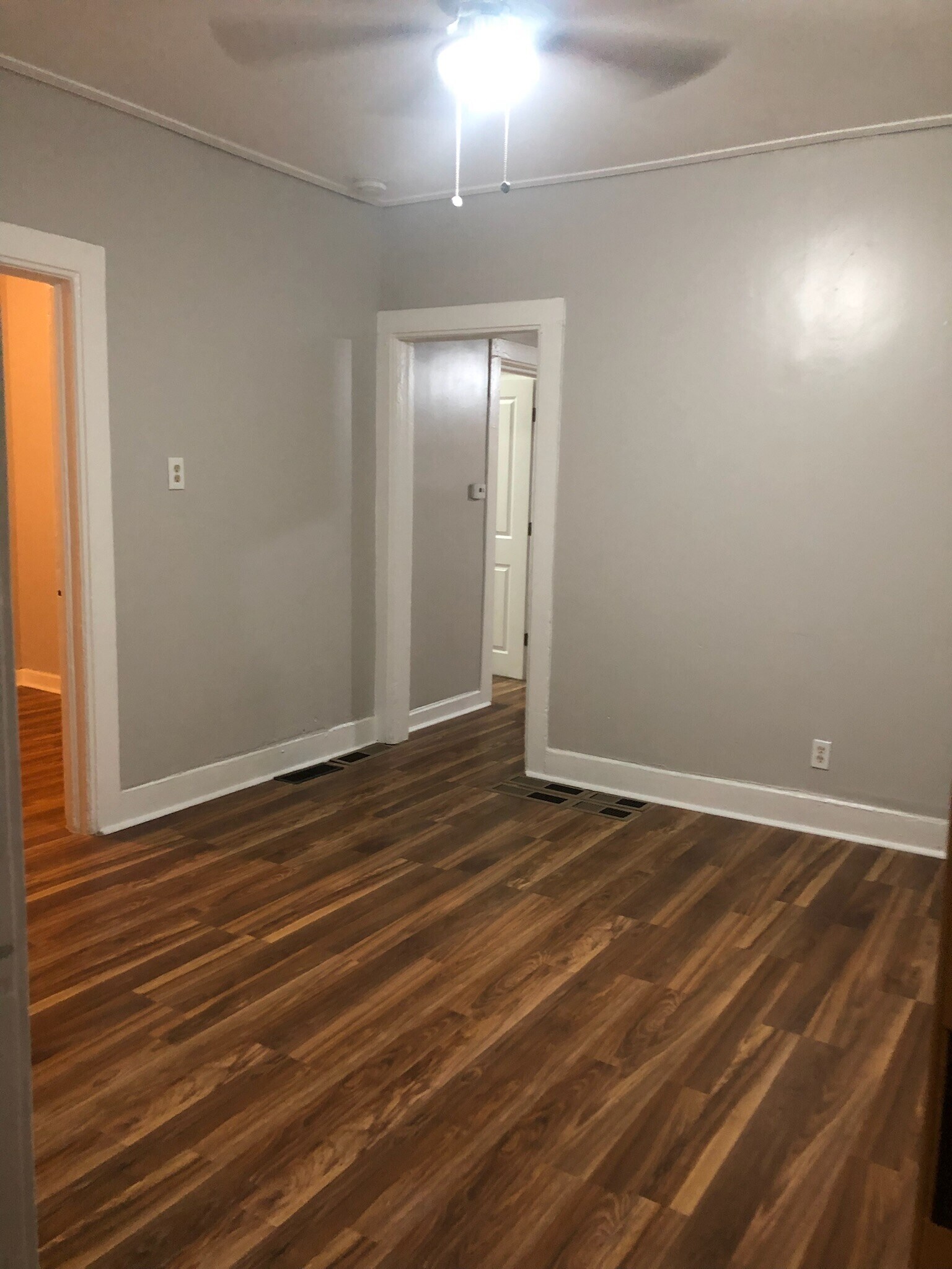 Building Photo - 9647 S Ave N