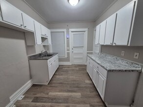 Building Photo - 205-207 Magee Ave