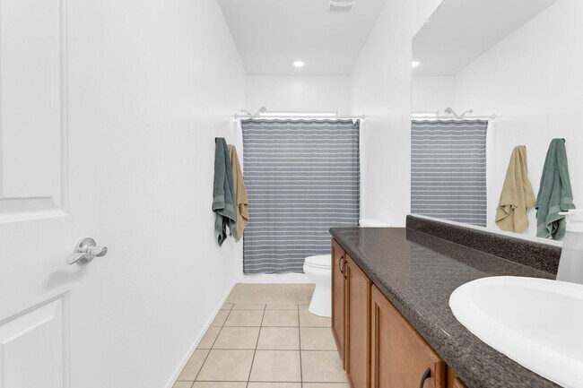 Building Photo - Stunning Single-Level Rental In The Highly Sought-After Anthem at Merrill Ranch!