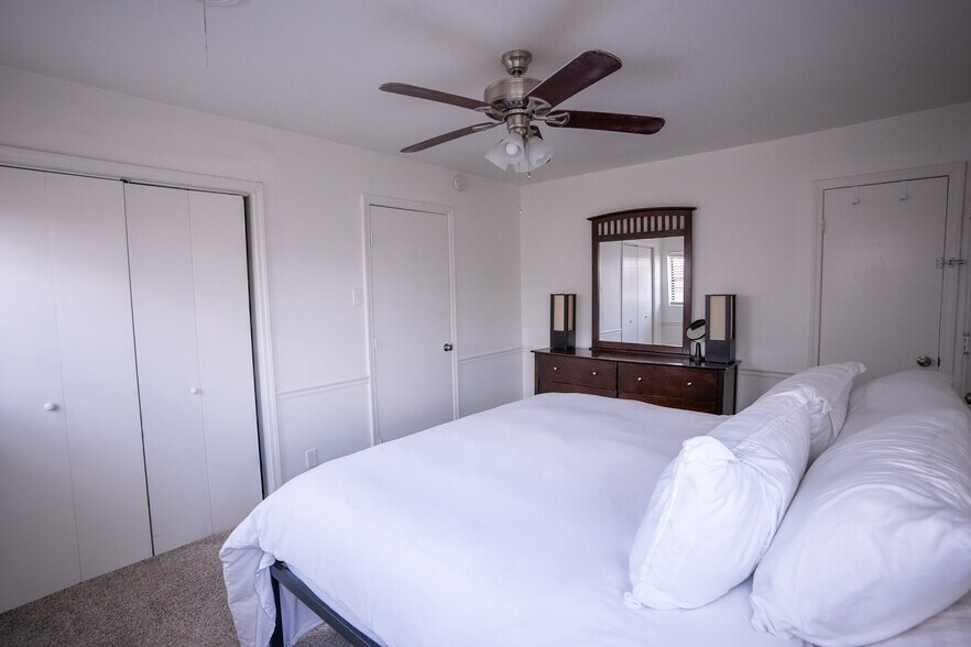 Building Photo - 1559 Parr St