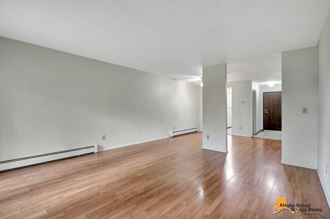Building Photo - Cozy Condo for Rent in East Anchorage!