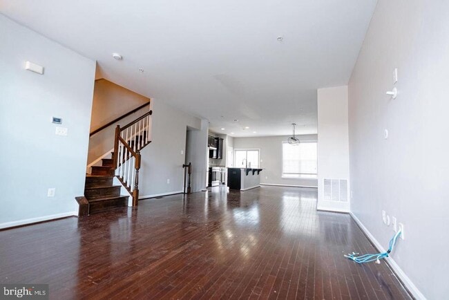 Building Photo - 15520 Lady Lauren Ln
