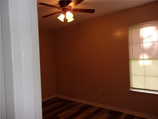 Building Photo - 4368 Fathbrook Ln