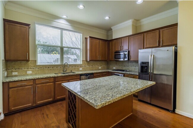 Building Photo - 6363 Fairdale Ln
