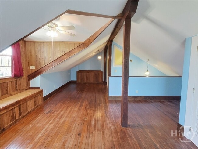 Building Photo - 42 Van Horne Ave