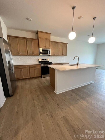 Building Photo - 2690 Yeager Dr NW
