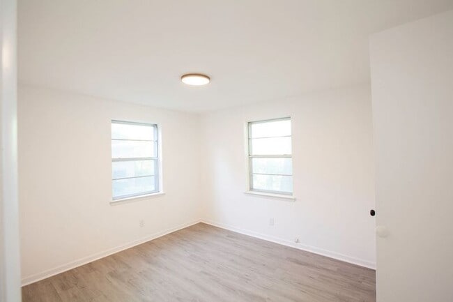 Building Photo - 3503 Loganwood Dr